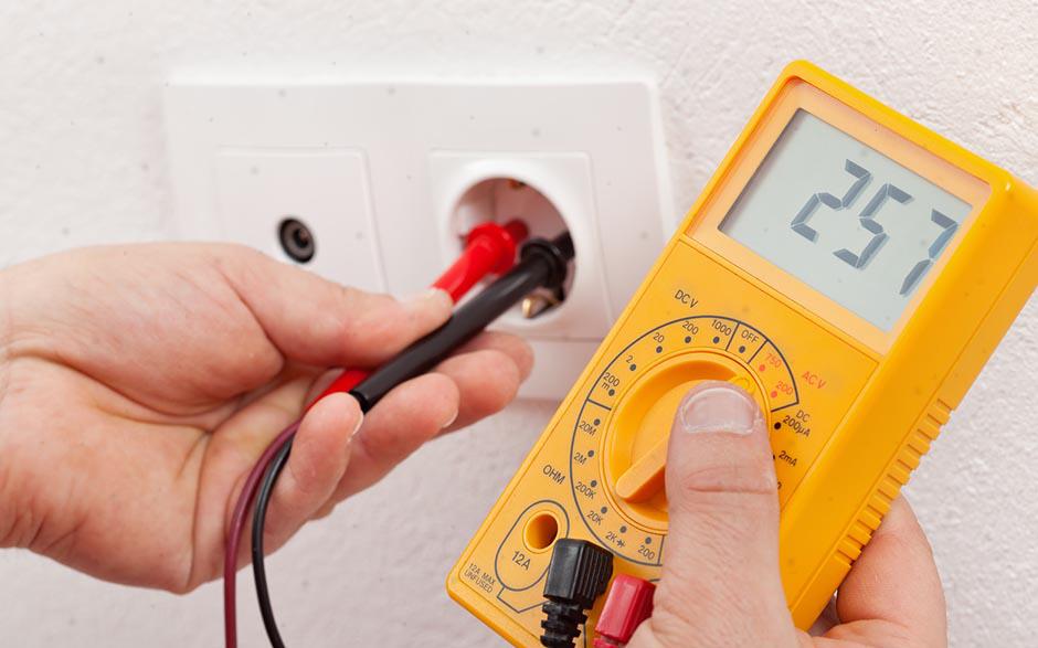 taux horaire électricien Paris 3